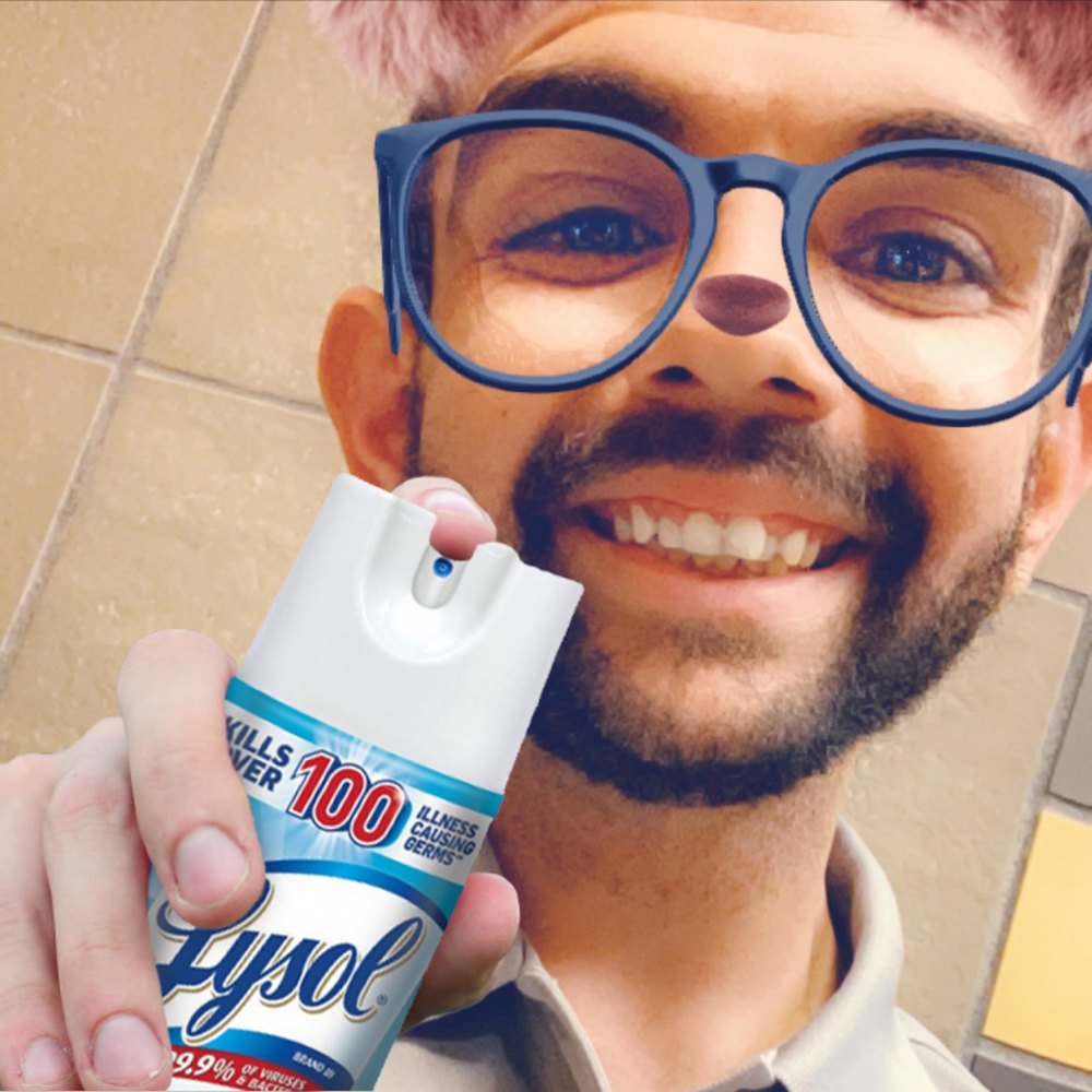 Meet your Posher, Javier
